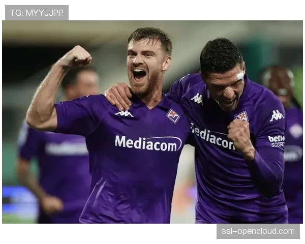 战报更新：佛罗伦萨vs博洛尼亚，下半场开场即由一次中圈开球战术打成反击